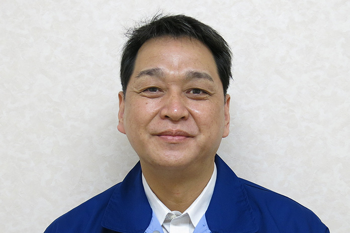 長崎工場 工場長 岩田 欣也