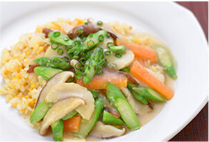 野菜たっぷりあんかけ炒飯