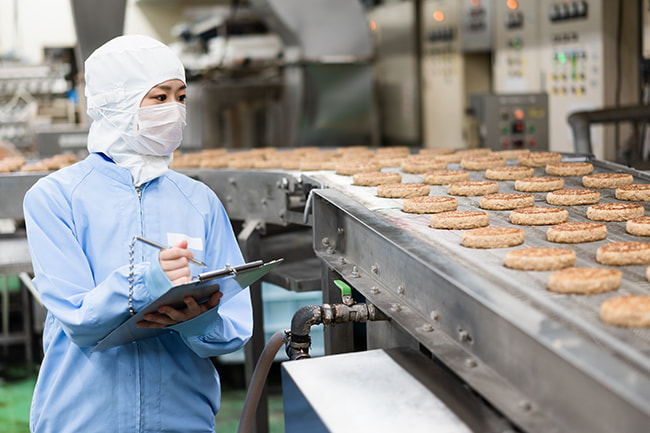 生産統括部 関西工場 開発グループ　村木 美智子