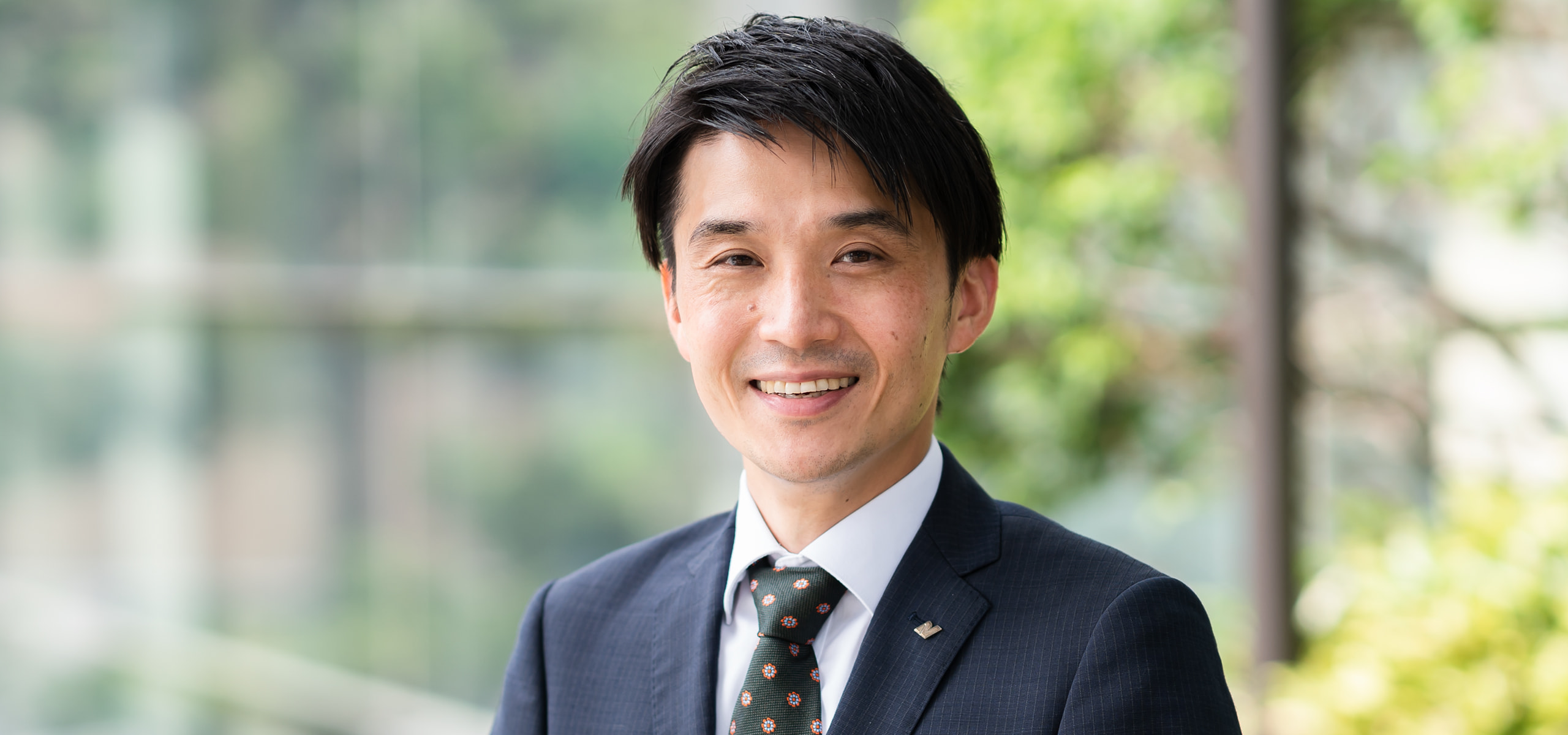 生産統括部 海外生産管理部 海外工場管理第一グループ　杉山 輝