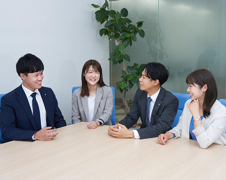 若手社員座談会