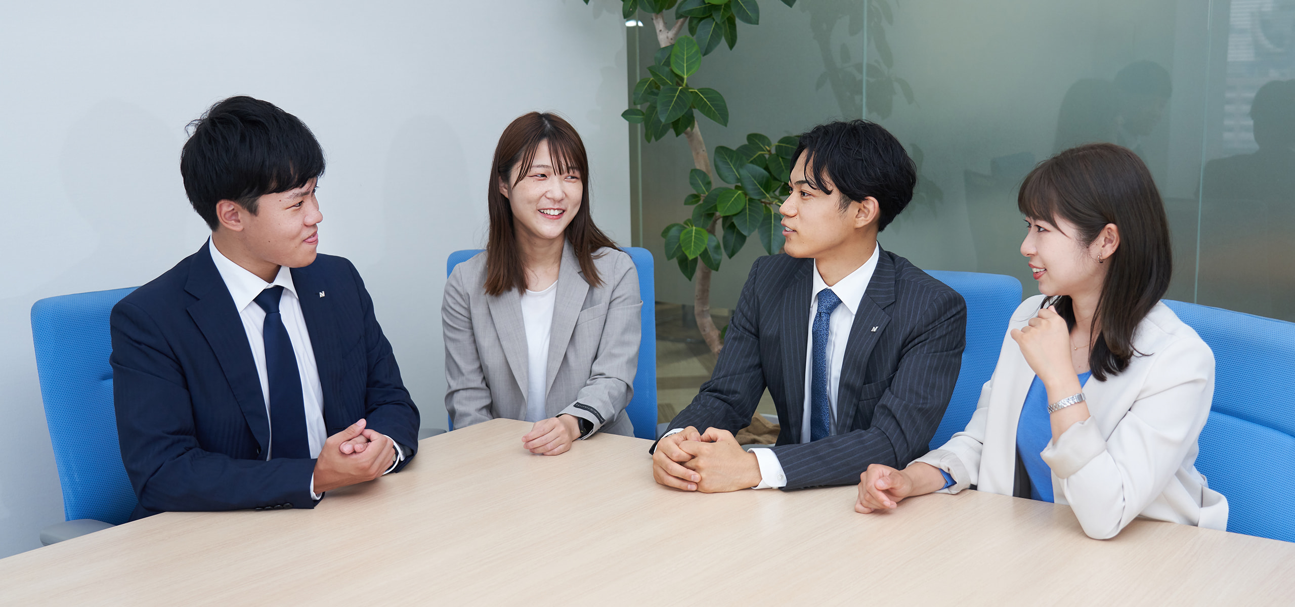 若手社員座談会