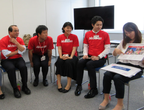 役員と従業員の対話機会『あぐら』670件